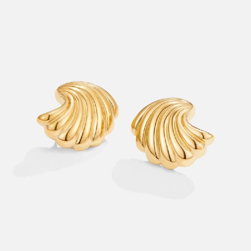 18K Gold Shell Earrings